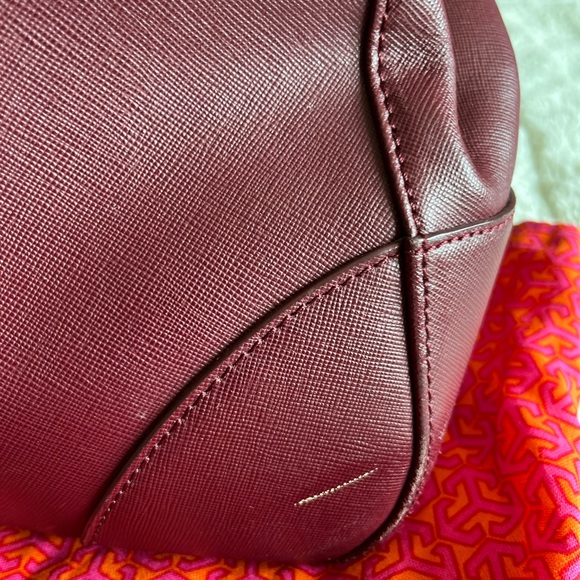 Tory Burch perfect burgundy bag - Picture 2 of 10